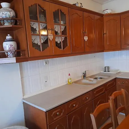 Appartement ευρύχωρο 60τμ στο κέντρο, ήσυχη διαμονή