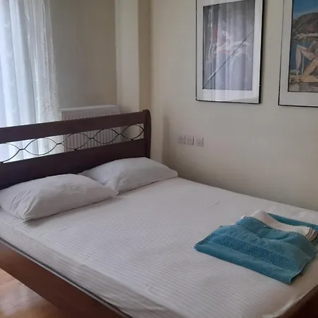 Appartement ευρύχωρο 60τμ στο κέντρο, ήσυχη διαμονή Larissa