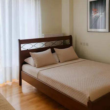 ευρύχωρο 60τμ στο κέντρο, ήσυχη διαμονή * Larissa