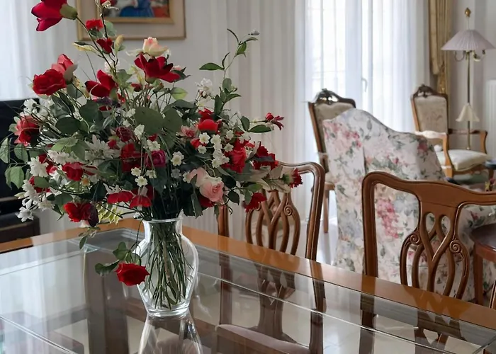 דירה ευρύχωρο 60τμ στο κέντρο, ήσυχη διαμονή לריסה